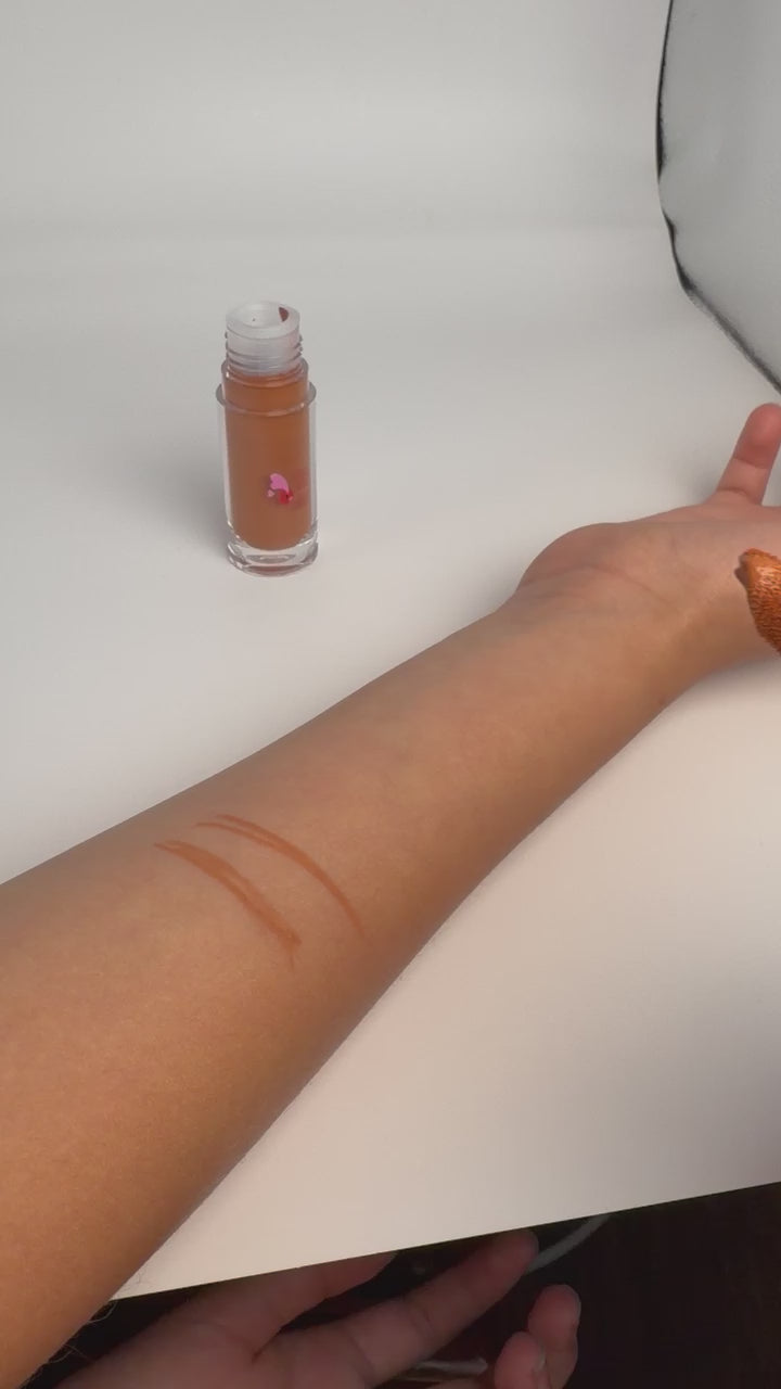 Labial #06